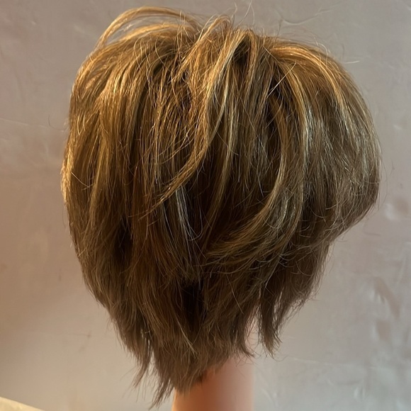 Paula Young Blonde Curly Layered Wig Full Cap - Picture 5 of 7